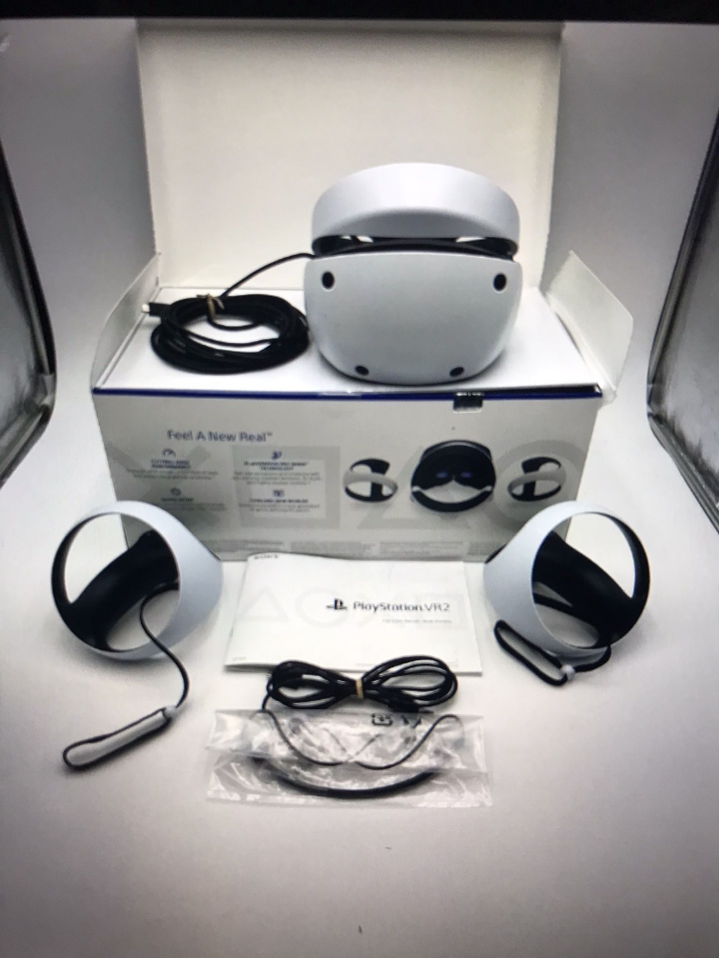 PlayStation Psvr2 Like New In Box With Games $350 Firm No Offers