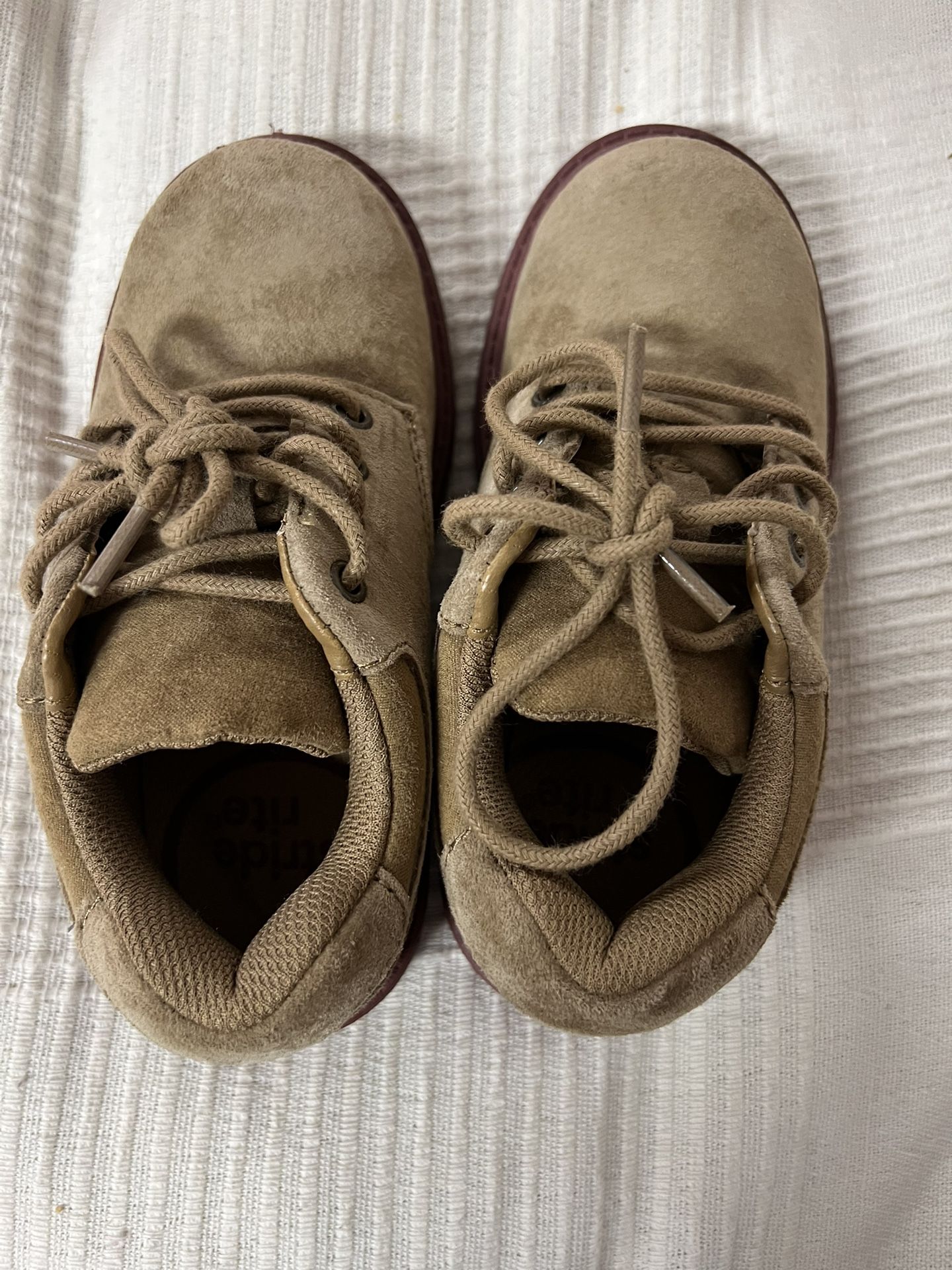 Boys Shoes Size 10.5