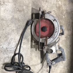Black & Decker Saw