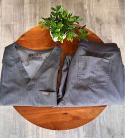 Figs scrubs- medium