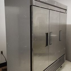 True Fridge/ 3 Door Commercial 