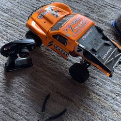 Traxxas Slash 3s