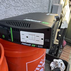 Car Inverter 600 Watt