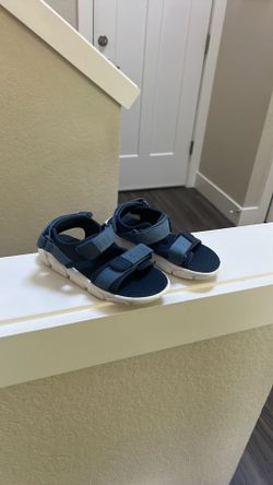 children's shoes size 11