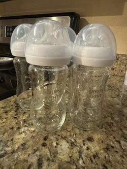Phillips Avent bottles