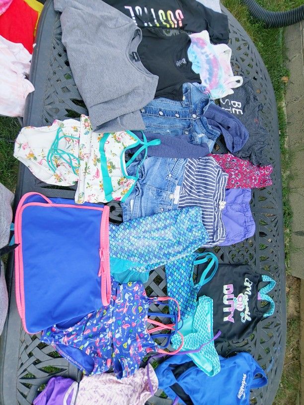 Girls 7/8 Clothes 35 Pieces Good Condition. Not New