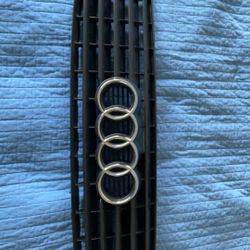 2005 Audi Grille Oem