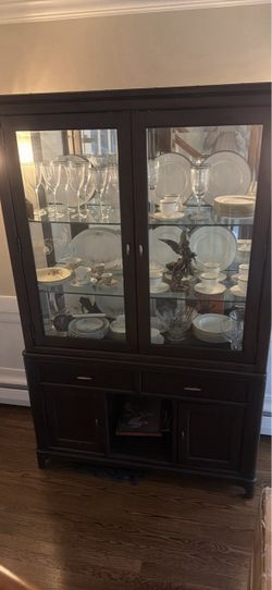 Haverty’s China Cabinet