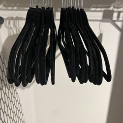 40 Hangers (Velvet) 