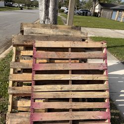 4 Free Pallets