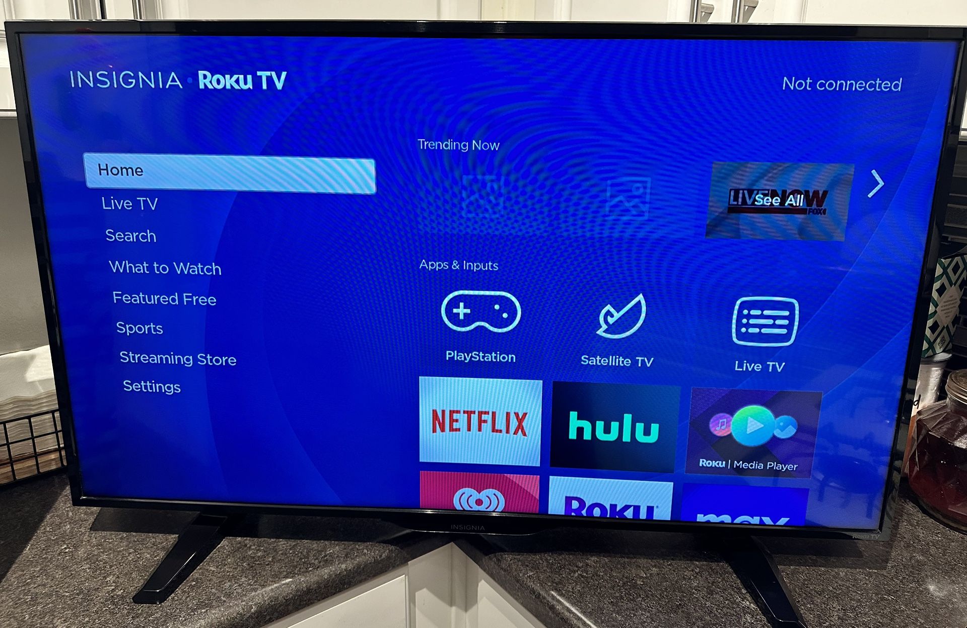 39" Class - LED - 1080p - Smart - HDTV Roku TV