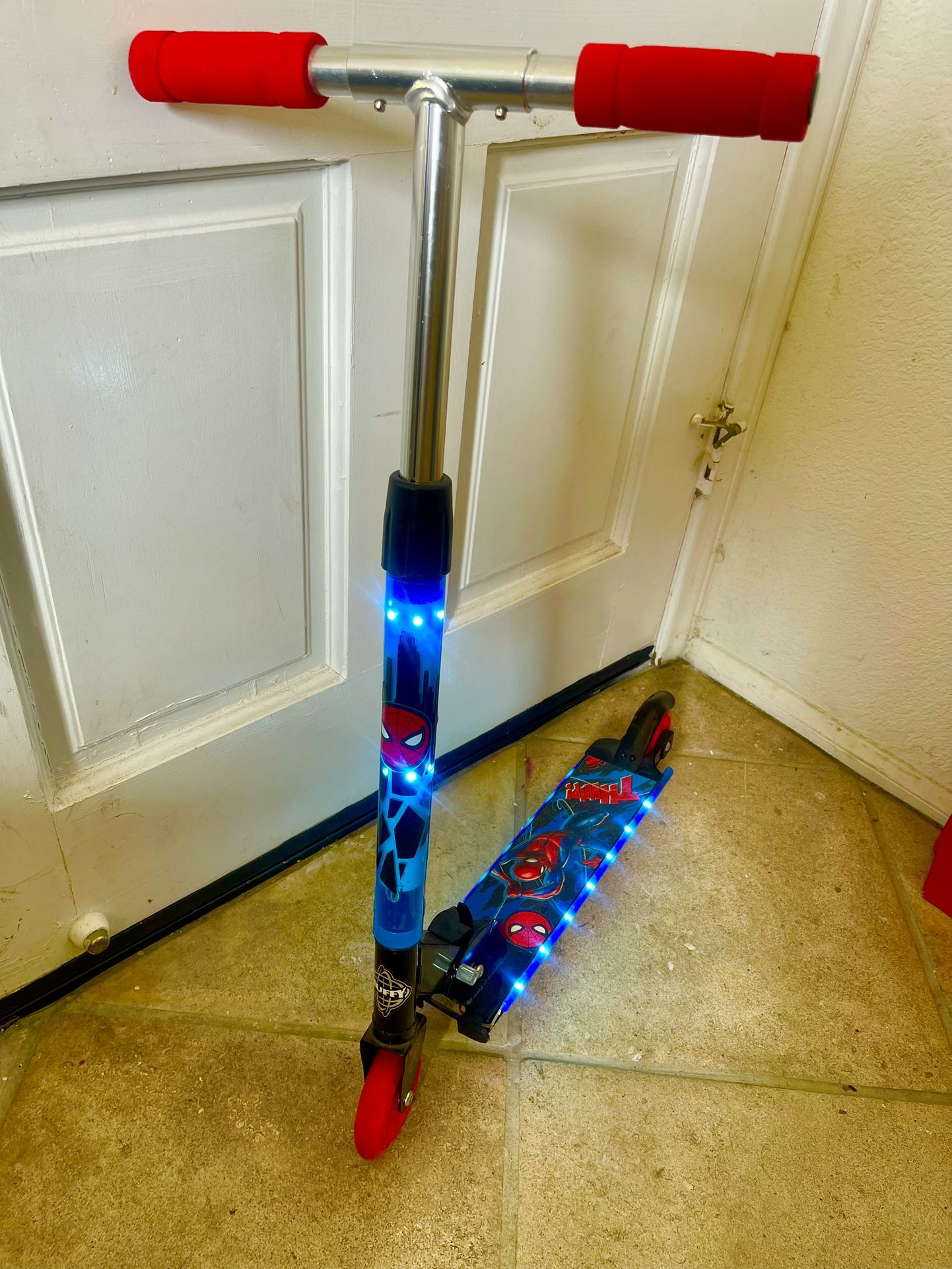 Light Up Spider-Man Scooter