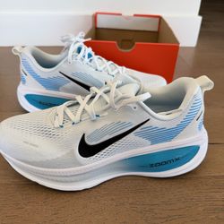 New: Nike Vomero 18 SIZE 11 White Blue Hero Black Men's Shoes HM6803-109