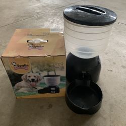 Programmable Pet Feeder. Dog Or Cat Feeder In Great Condition 