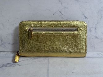 Authentic Louis Vuitton Suhali Zippy Gold Leather Zip Around Wallet (I-6063)