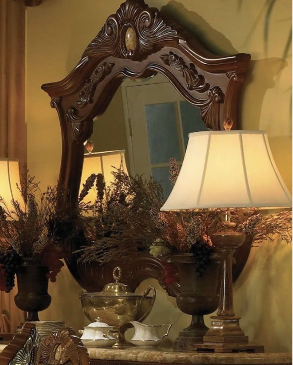 Stunning! Michael Amini /Aico “ Cortina “ Mirror!