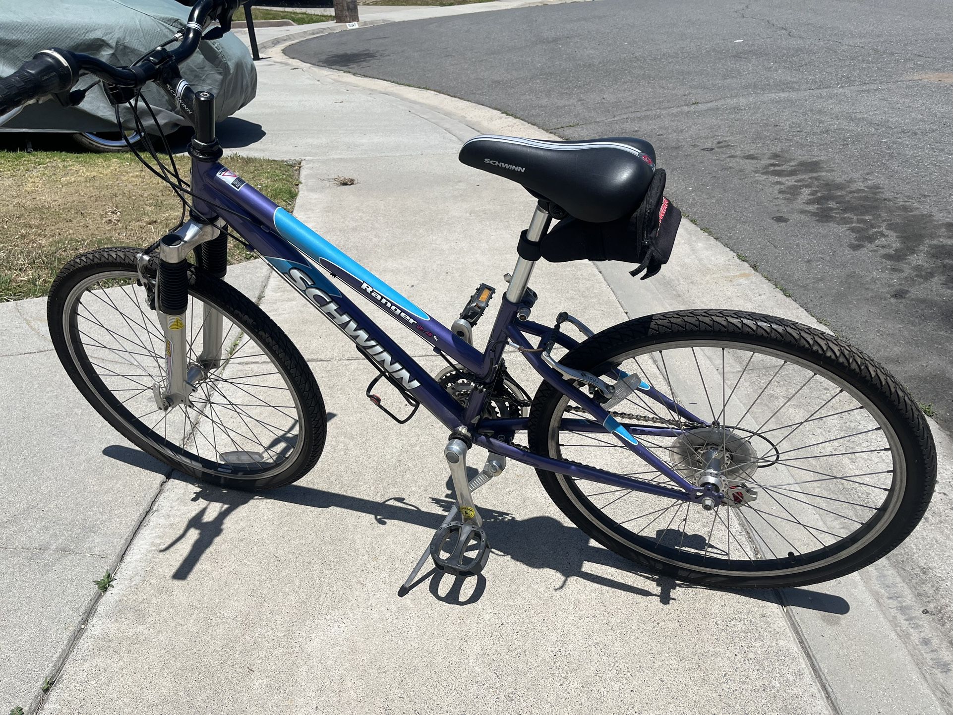Schwinn Ranger 2'4 Girls bike