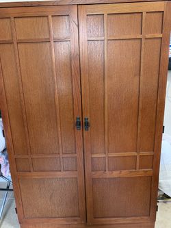 Clothes armoire