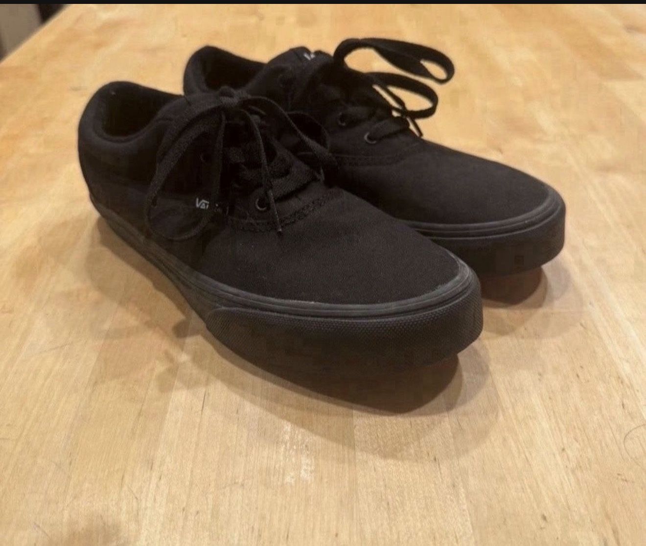 BOYS VANS SZ 5 YOUTH NEW! 