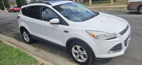 2014 Ford Esacpe SE