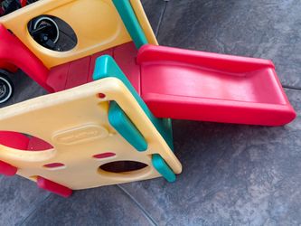 Little tykes climb and slide