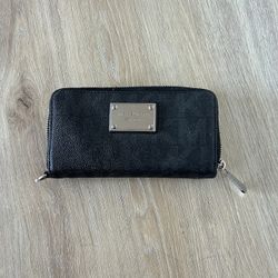 Michael Khors Wallet
