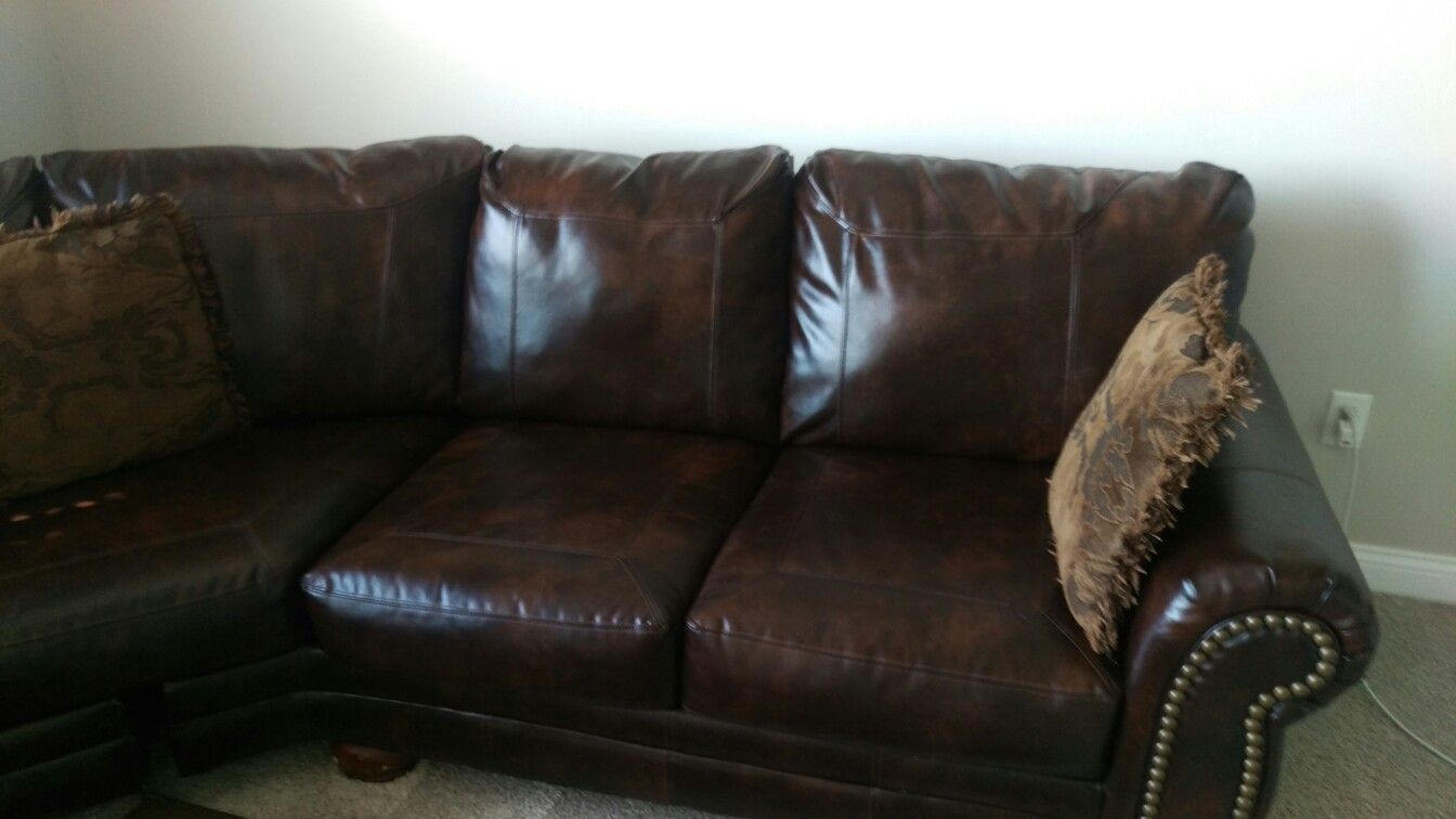 Sectional leather couch for Sale in Kokomo, IN OfferUp