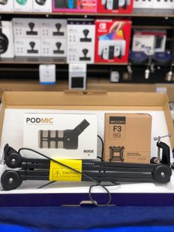 Zoom F3 2-Input / 2-Track Portable Field Recorder