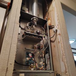 CONDENSER BRAND TRANE 5 TONS 15 SEER 454B WITH INSTALLATION INCLUDED