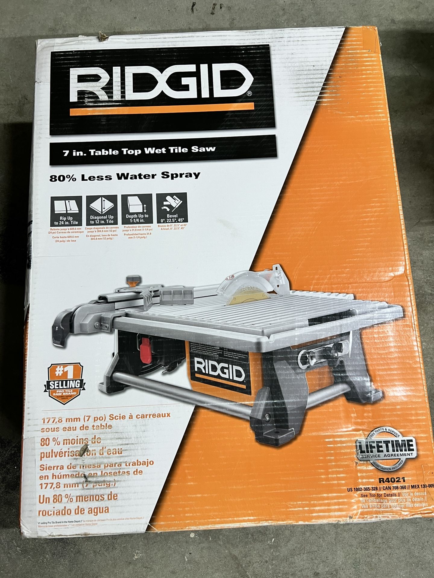 RIDGID Table Top Wet Tile Saw