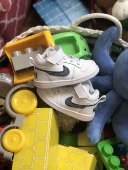 6c Hightop Nike’s- Worn twice inside- condition 9.8/10