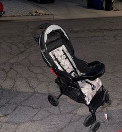 kolcraft stroller