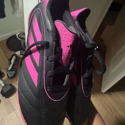 Girl soccer cleats