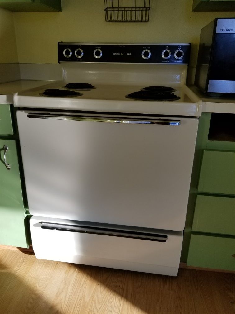 Refrigerator, stove, dishwasher set for Sale in Olympia, WA OfferUp