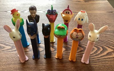 Vintage PEZ Dispensers - 11 Piece Lot