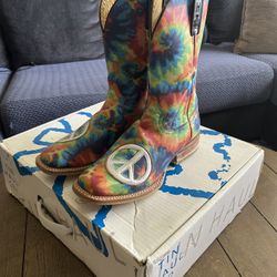 Tin Haul Cowgirl Boots
