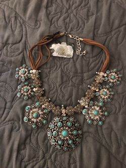 Gardenia Turquoise necklace