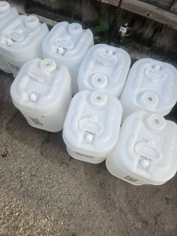 5 Gallon Water Barrels