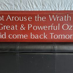 Wooden Wizard of Oz red sign