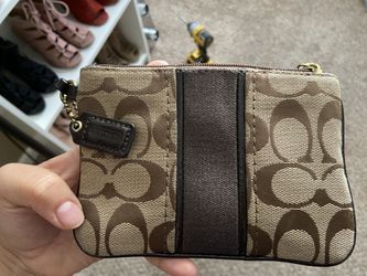 Coach wristlet wallet