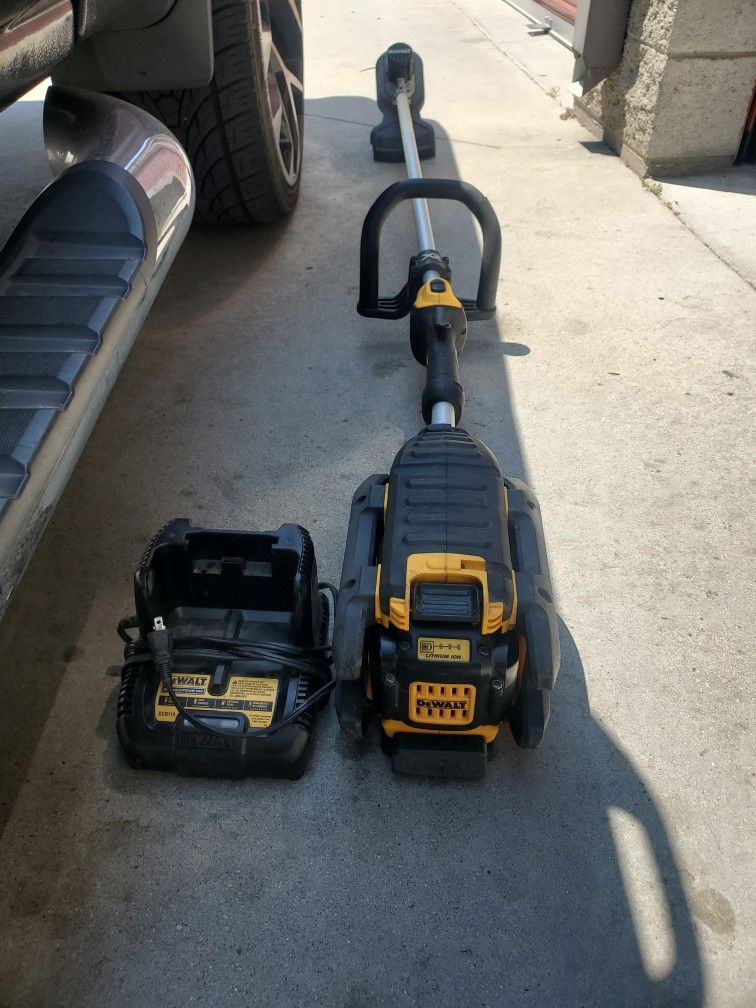 DEWALT TRIMER Battery 40V charger $180