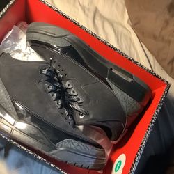 Jordan 3 retro “black cats” size 9.5