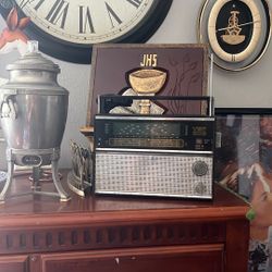 Radio Antiguo Ruso Cubano