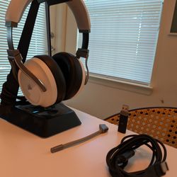 Corsair Virtuoso Headset - Wireless Gaming Headphones - White