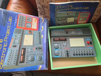 Radio Shack 300 In One Electronic Project Lab