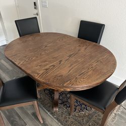 Dinning Table With 4 Chairs 