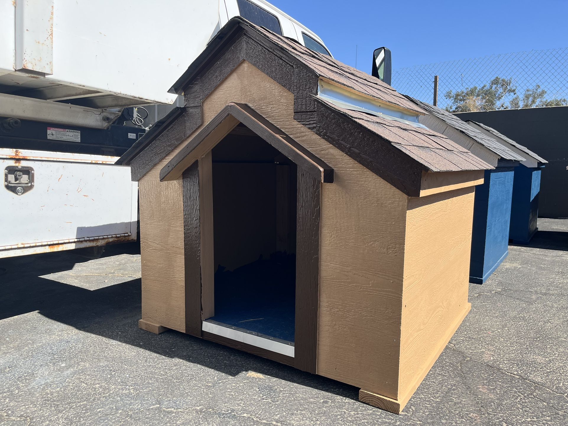 Dog House With Delivery October 12
