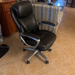 Serta Adjustable Rolling Office Chair