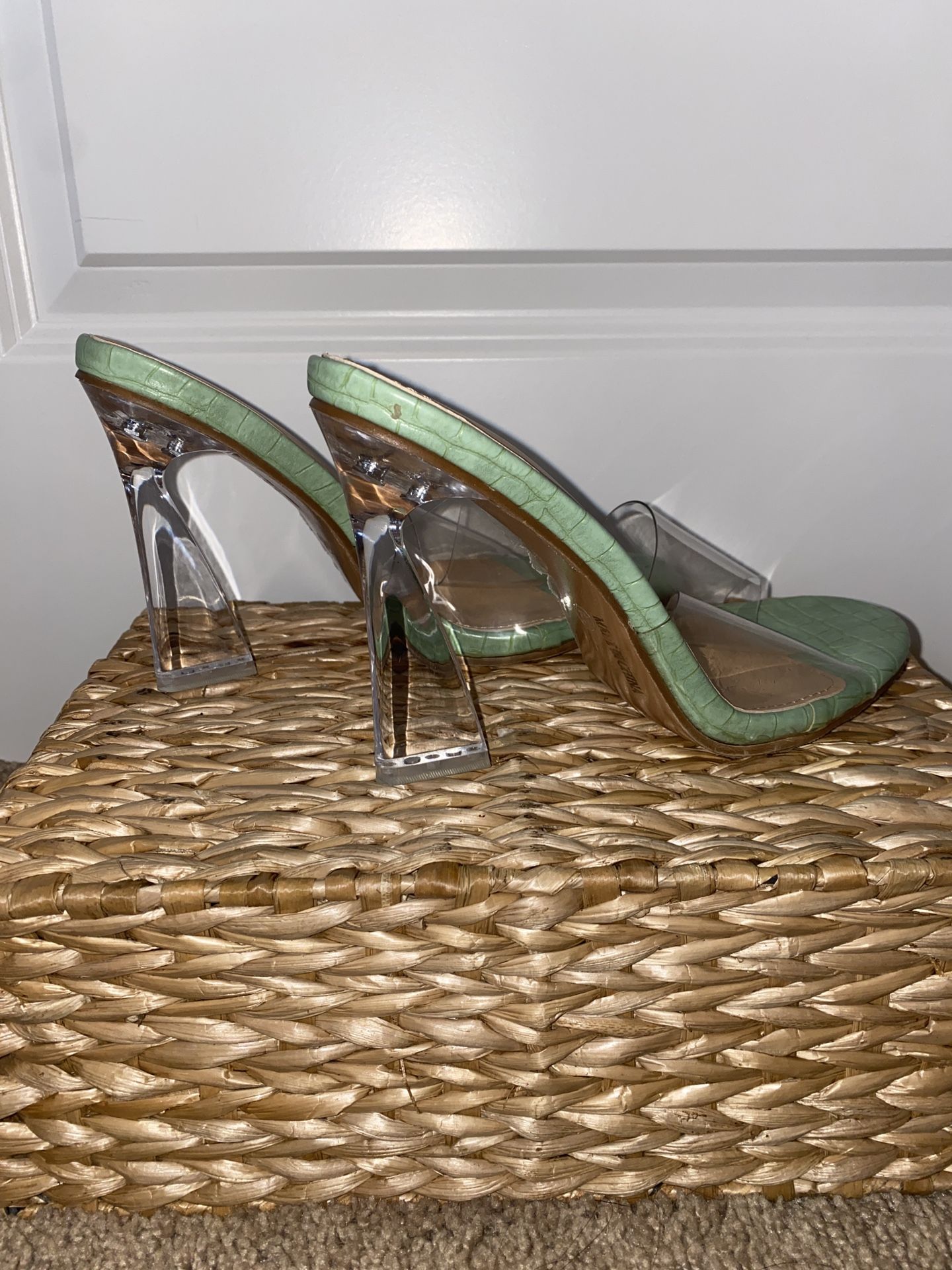 Size 10 Womens Clear Cute Heels Slip On