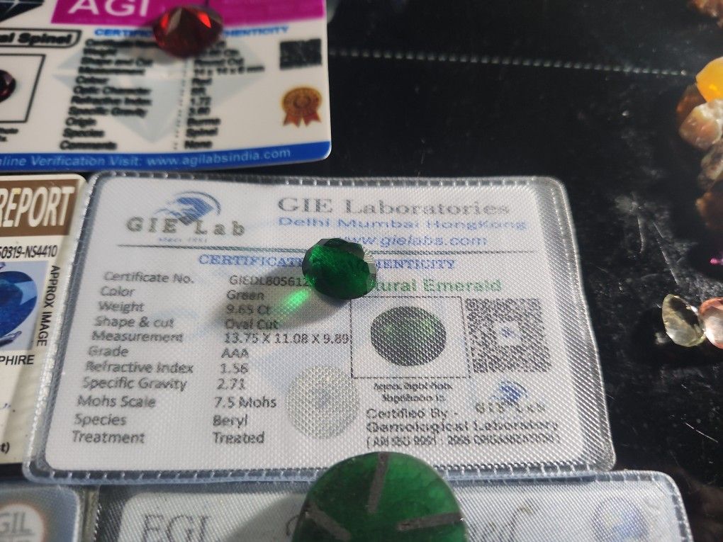 Green colombian emerald, natural stone, real stone, not lab